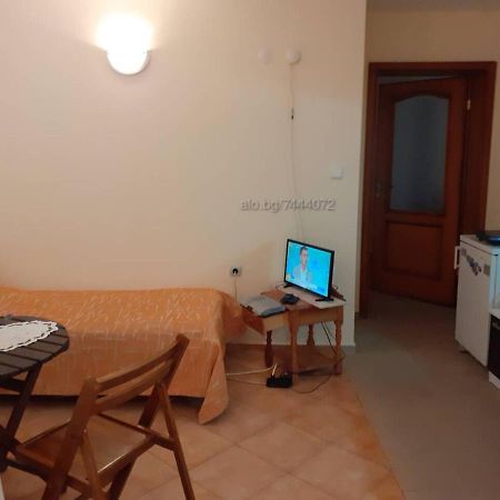Private Studio Intsaraki - Sveti Vlas Eksteriør bilde