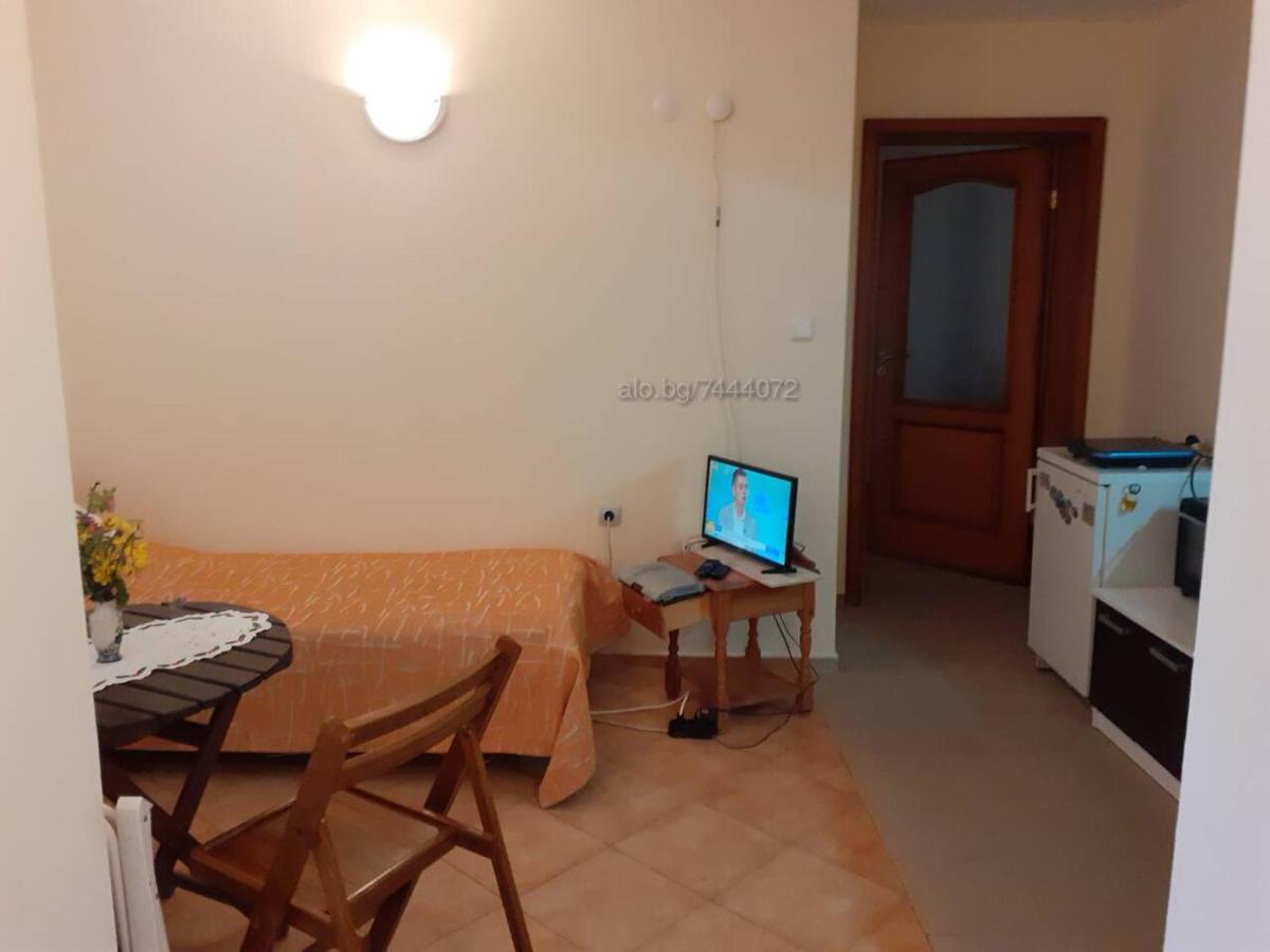 Private Studio Intsaraki - Sveti Vlas Eksteriør bilde